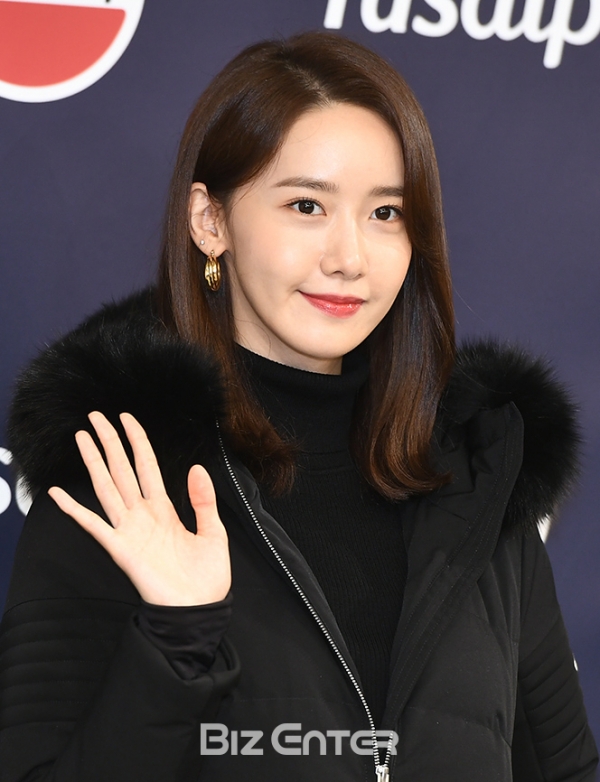 潤娥、李鍾碩有望合作tvN新劇《Big Mouth》扮演夫妻檔