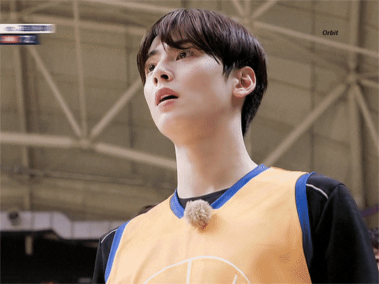 回顧車銀優出演《Handsome Tigers》帥氣打球英姿像在拍戲