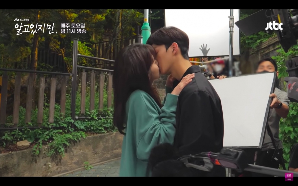 《無法抗拒的他》吻戲花絮