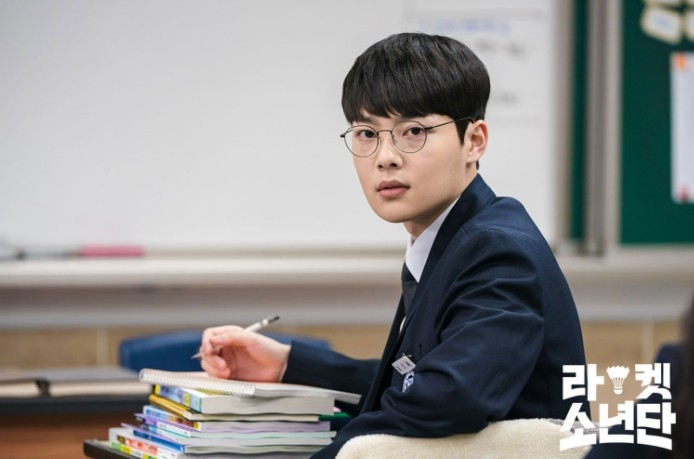 Netflix《羽球少年團》7位實力派小演員起底