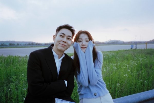 李聖經&Loco「Lovestagram」認證照被爆熱戀!