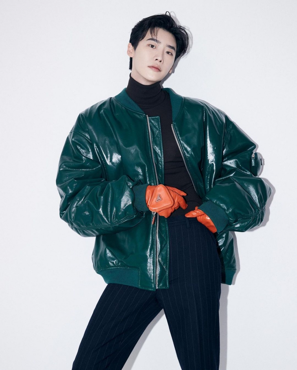 李鍾碩剪短頭髮