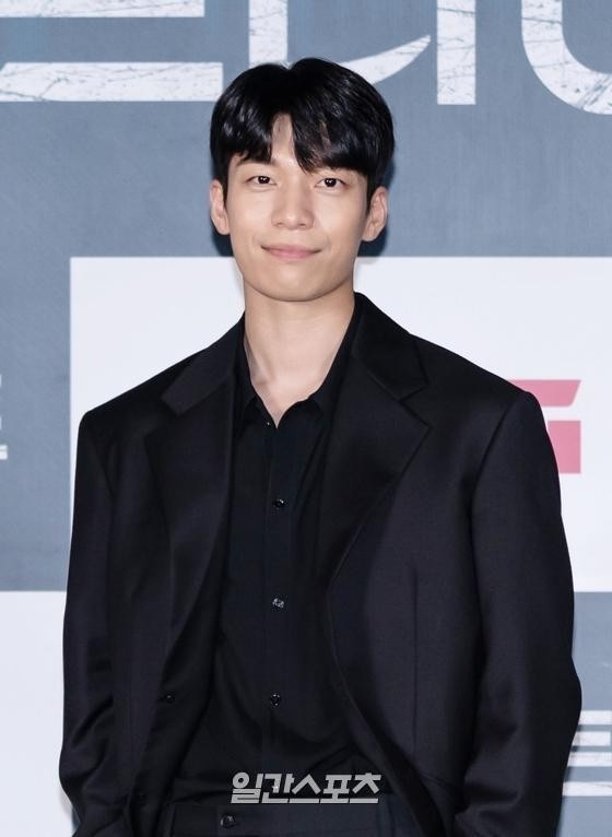 李棟旭&魏河俊有望主演OCN新劇《Bad and Crazy》