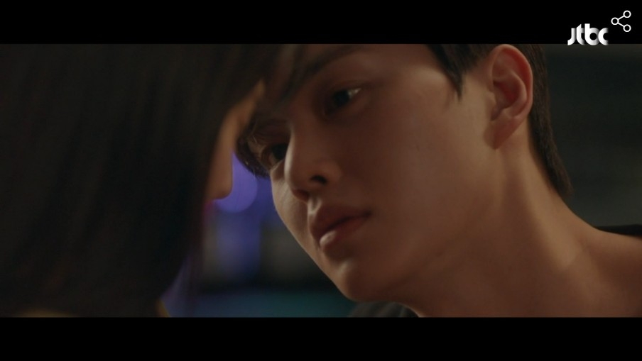 《無法抗拒的他》第1集劇情