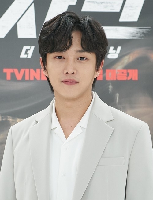 Netflix《羽球少年團》超狂客串!「文來洞KAIST」朴浩山、「法子」金聖喆等人都來自《機智牢房》