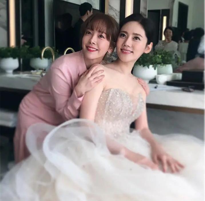 秋瓷炫婚禮找韓志旼致詞