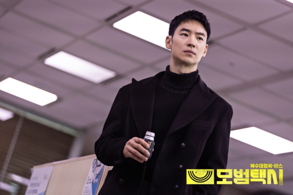 SBS確定製作《模範計程車》第二季!李帝勳、表藝珍等原班人馬出演動向引高度關注