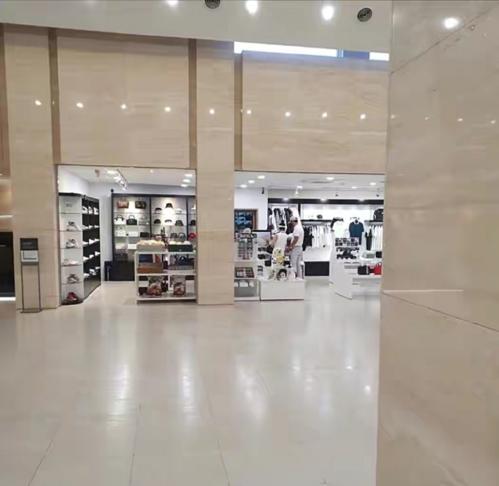 玄彬、孫藝珍約會逛街被目擊