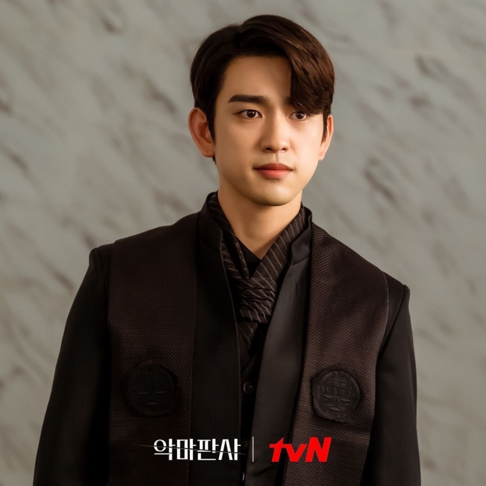 《惡魔法官》終映感想！朴珍榮黑套裝劇照