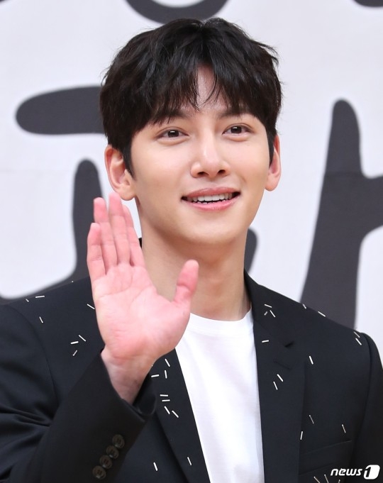 池昌旭痊癒重啟Netflix《安娜拉蘇瑪娜拉》拍攝！IG更新暖心應援向粉絲報平安❤