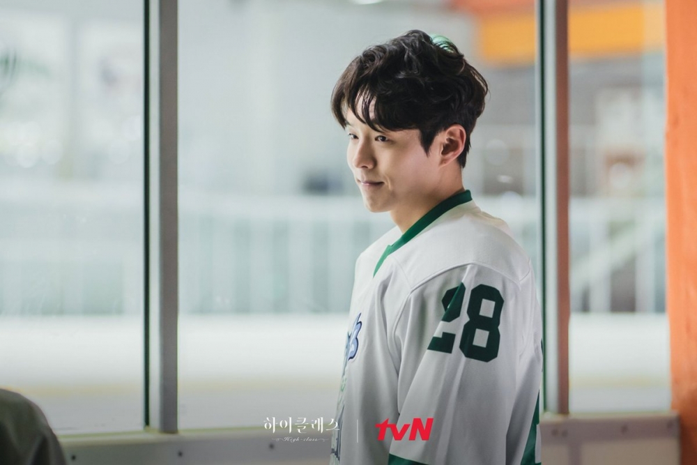 《High Class》河俊