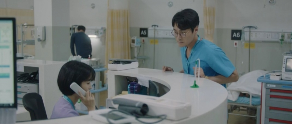 韓劇《機智醫生生活2》第10集劇情:律帝醫院醫生受傷