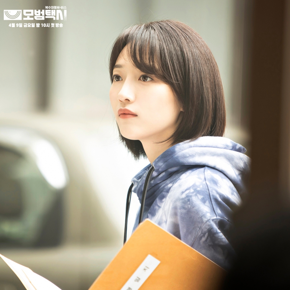 表藝珍曾是空姐