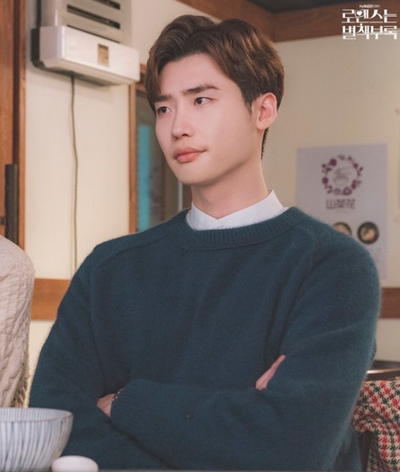 李鍾碩主演韓劇《羅曼史是別冊附錄》