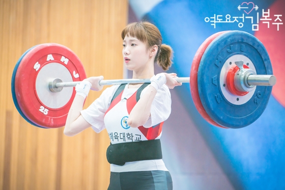 盤點5部燃燒運動魂韓劇！「舉重女王」李聖經、「射擊男神」李鍾碩、「羽球王子」陳峻相