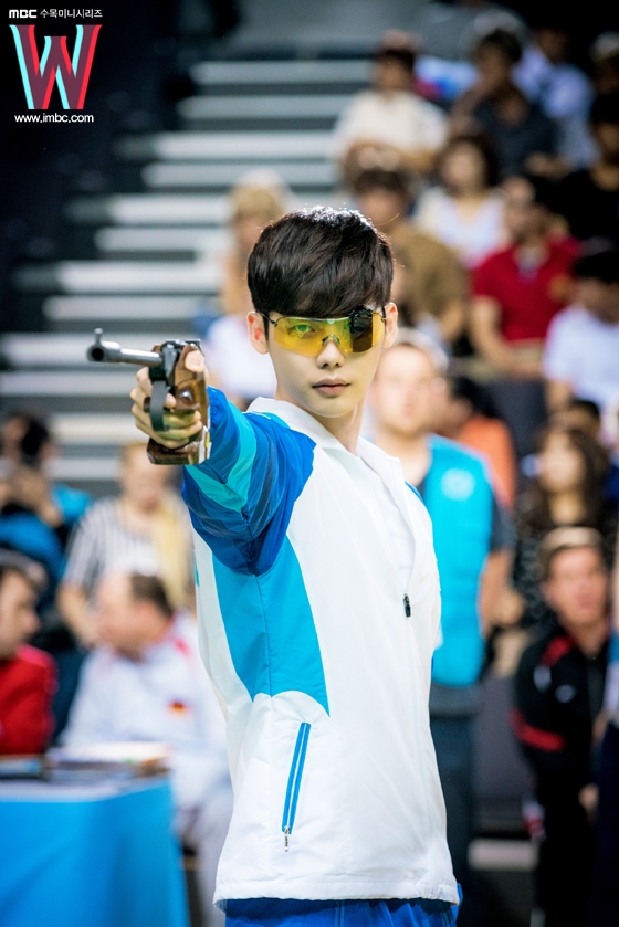 盤點5部燃燒運動魂韓劇！「舉重女王」李聖經、「射擊男神」李鍾碩、「羽球王子」陳峻相