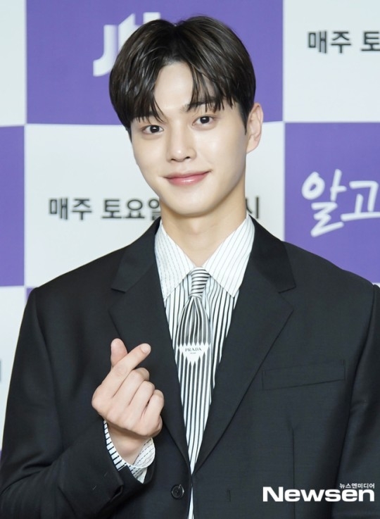 宋江在2017年透過《她愛上了我的謊》正式出道