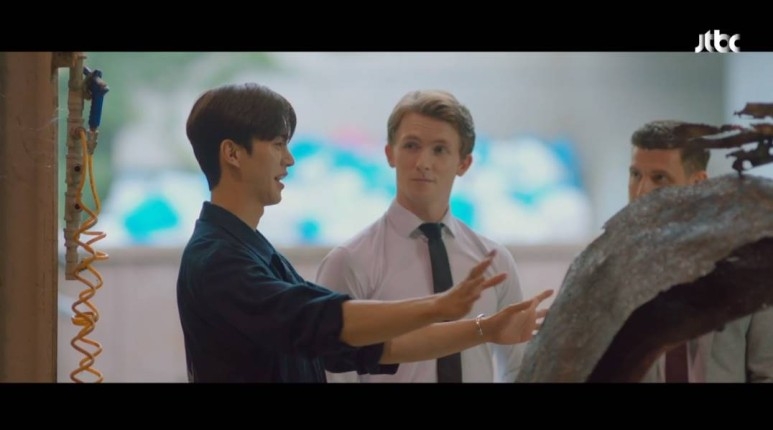 《無法抗拒的他》第8集劇情