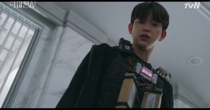 《惡魔法官》EP.15-16朴珍榮身上綁炸彈