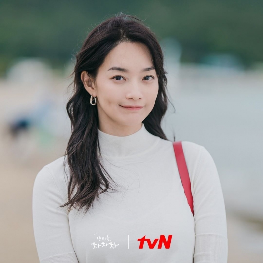 tvN新劇《海岸村恰恰恰》尹慧珍(申敏兒 飾)劇照