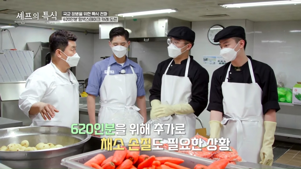 朴寶劍參與國防部YouTube被誇「連手臂青筋都完美」！敬業態度工作人員讚不絕口～