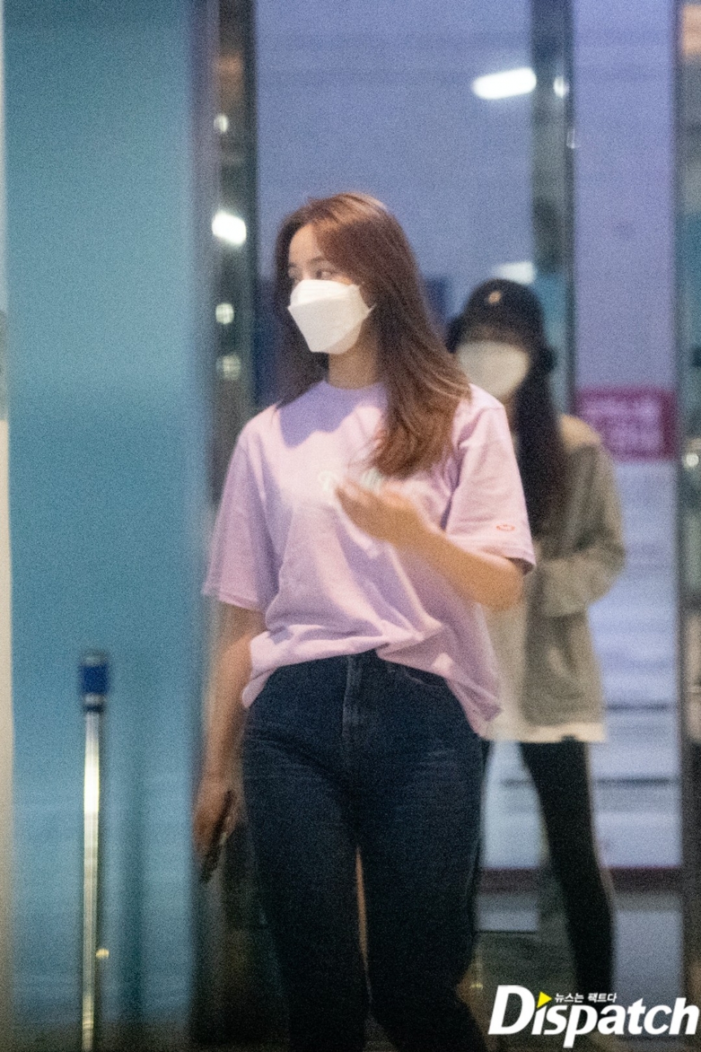 李敏鎬親自開車接送妍雨03