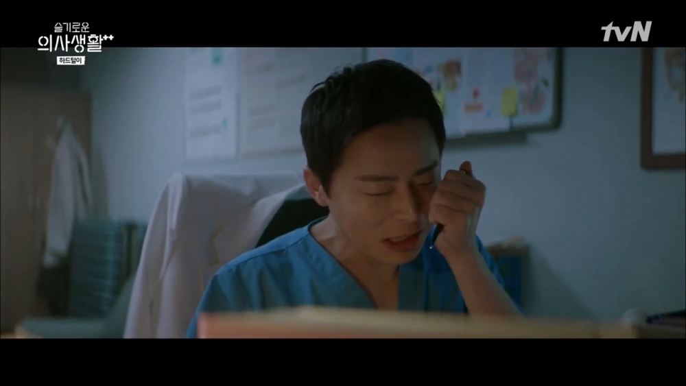 《機智醫生生活2》曹政奭和柳演錫「導演不喊卡」即興飆演技!成東鎰直嗆:是不回家膩?