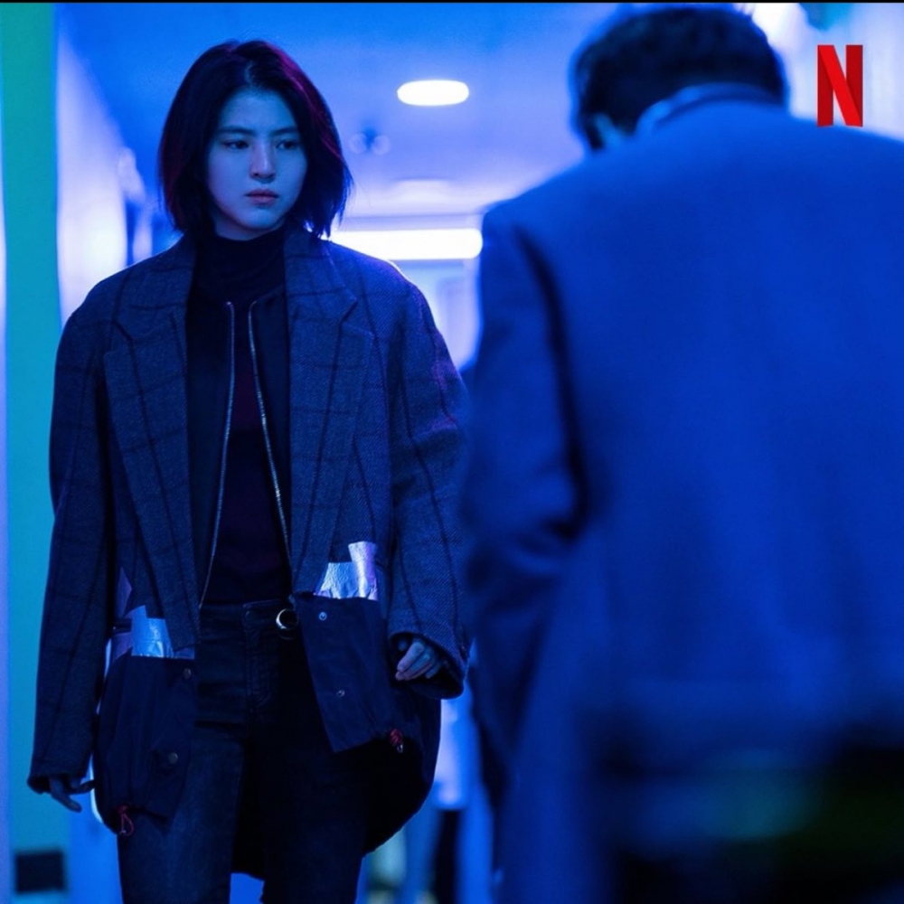 韓韶禧飾演「尹智友」，為了替遇害的父親報仇而進入組織