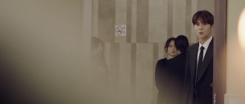 由於年少時期親人的相繼離世，逐漸在他心裡產生了不小的陰影，但當中有個人卻是在斗植成年後過世