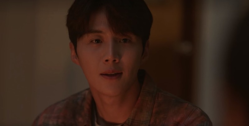 韓劇《海岸村恰恰恰》ep.3-ep.4劇情:在電還沒來之前,洪斗植留下來陪怕黑的尹慧珍