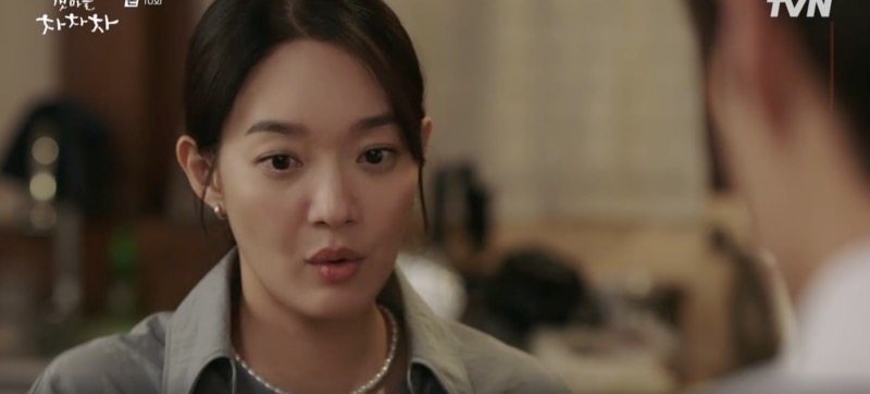 這個舉動讓斗植受寵若驚，並提到會這麼做的人只有他爺爺，惠珍便一股腦地接話