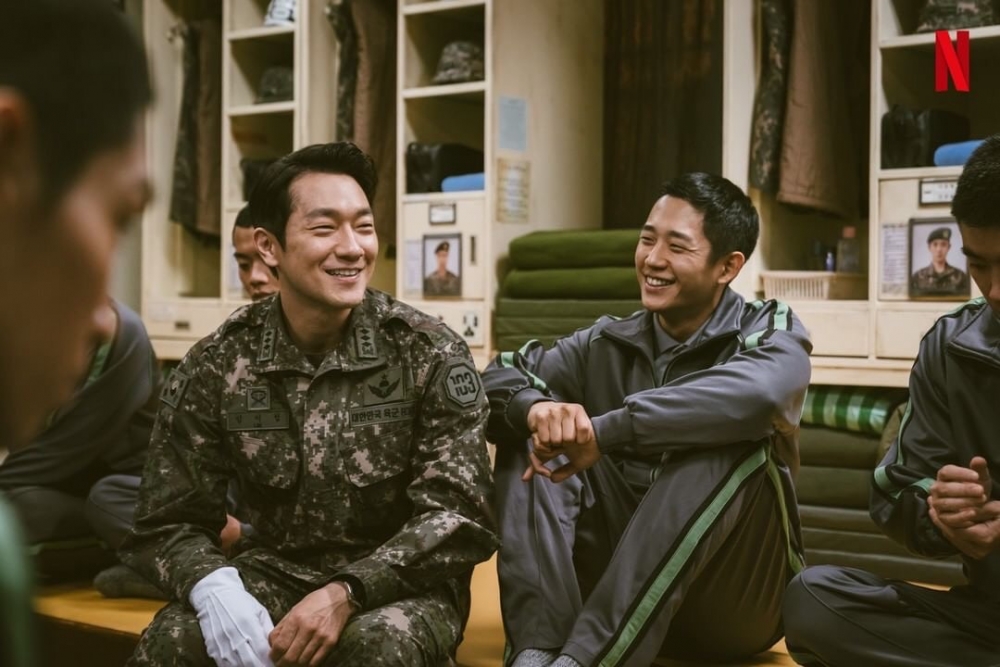 Netflix《D.P:逃兵追緝令》丁海寅、孫錫久劇照