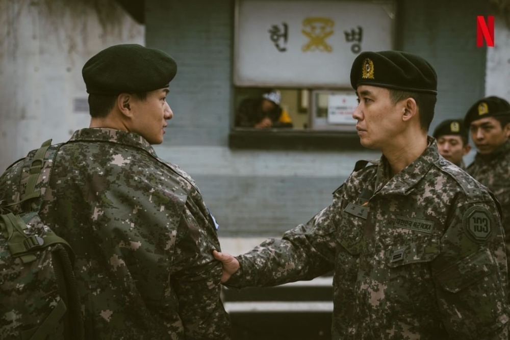 Netflix《D.P:逃兵追緝令》士兵想報仇劇照
