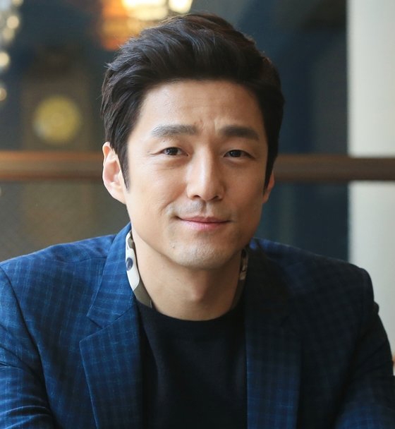 網友爆料路上偶遇池珍熙