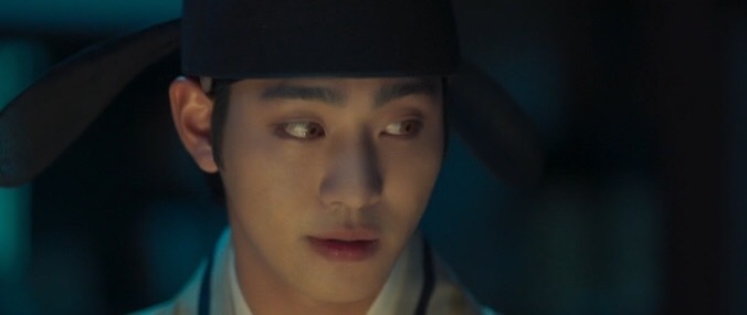 不僅如此，紅天機幫忙修復地圖的工作還是和河藍一起進行