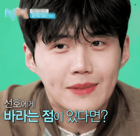 金宣虎仍在進行《海岸村恰恰恰》拍攝，後續將進軍電影界出演《悲傷熱帶》，還有和潤娥合作的愛情片《2點的約會》，不過即使演員生涯忙碌、金宣虎依舊固定出演綜藝《兩天一夜》