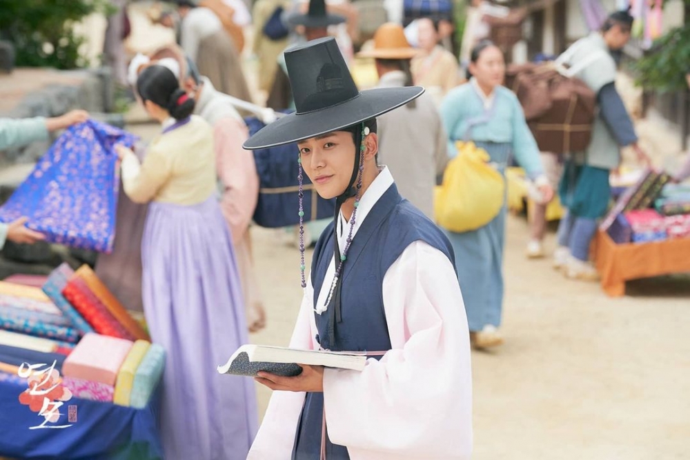 KBS新劇《戀慕》首播定檔&劇照公開!路雲飾演「鄭智雲」