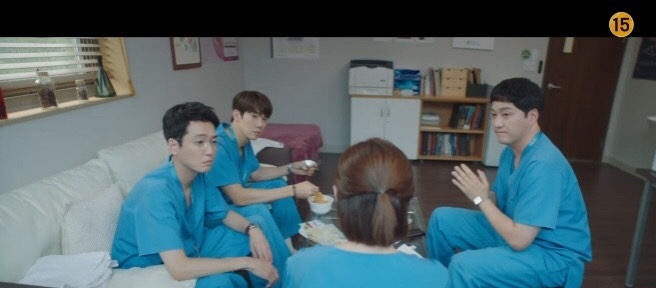 當蔡頌和提到假日要和翊晙一起去約會時，其他人都不以為意、認為這是他們平常就會做的事，於是頌和又再認真的表明兩人正在交往