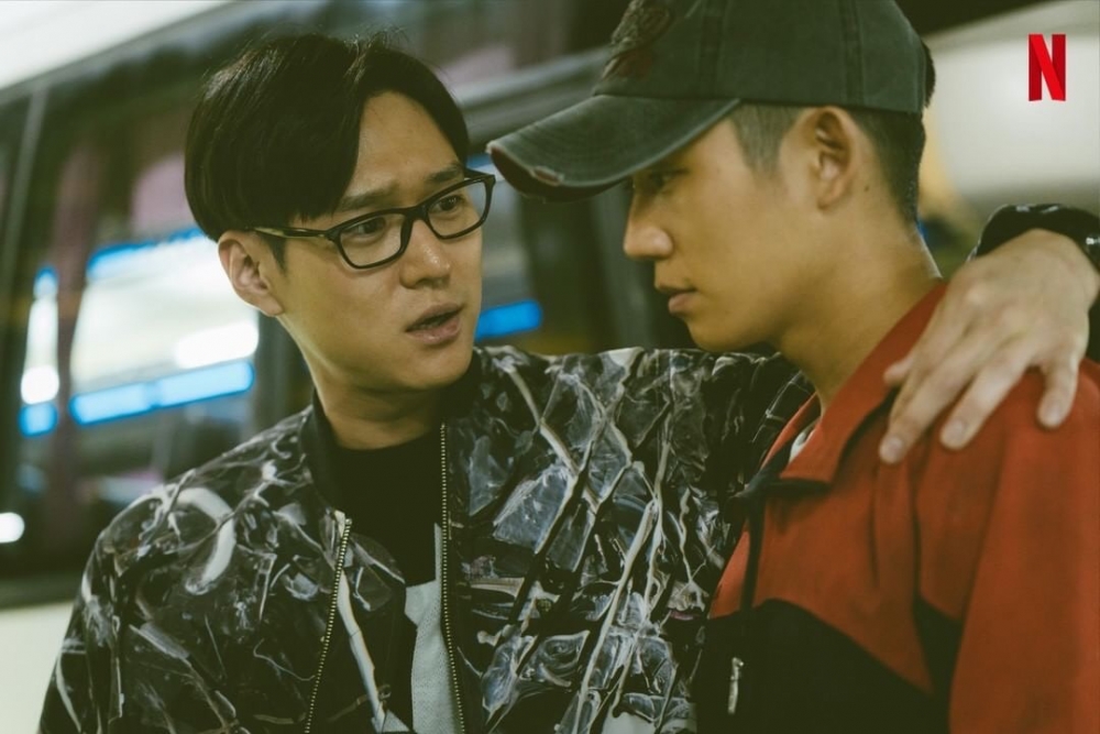 Netflix《D.P:逃兵追緝令》和前輩出任務劇照
