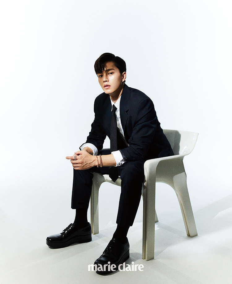 宋江「成熟野性」畫報登場❤宋江還說休息日會是最忙碌的時候!