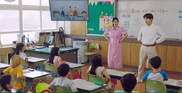 接著惠珍受邀到小學宣導牙齒的重要性，由於表美善不舒服因此找了斗植幫忙，沒想到洪斗植竟然有娛樂講師的執照