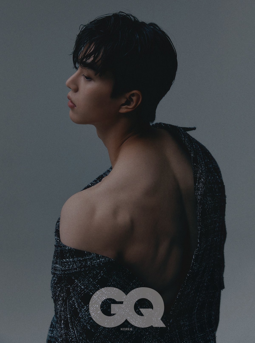 宋江 拍攝時尚畫報展現好身材03