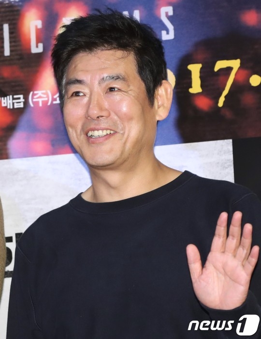 Netflix《說出你的願望》成東鎰則有望飾演病棟裡的熱血志願服務班長「姜泰植」