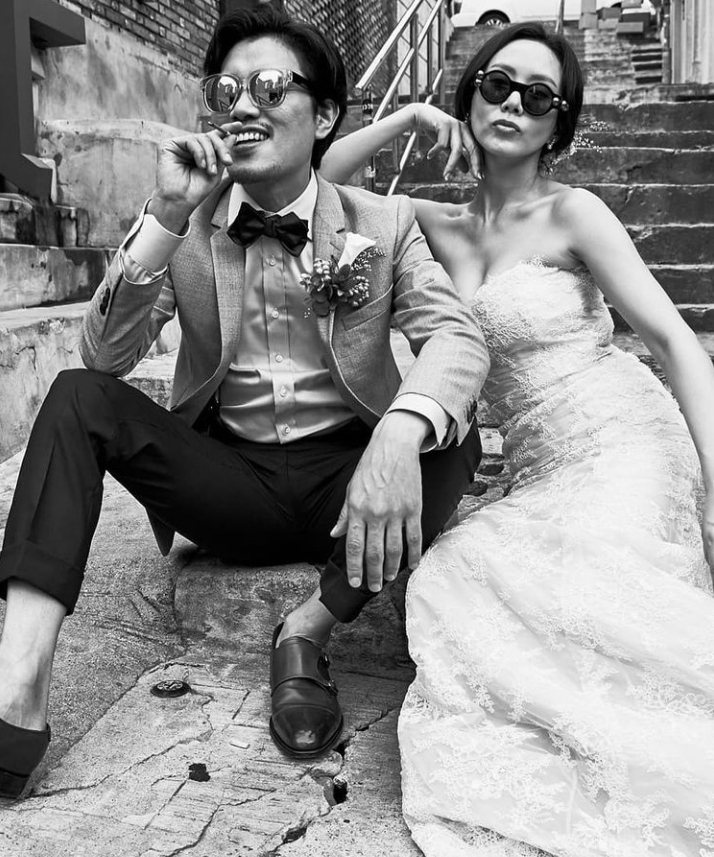 朴喜洵2015年與小11歲、同是演員朴藝珍結婚