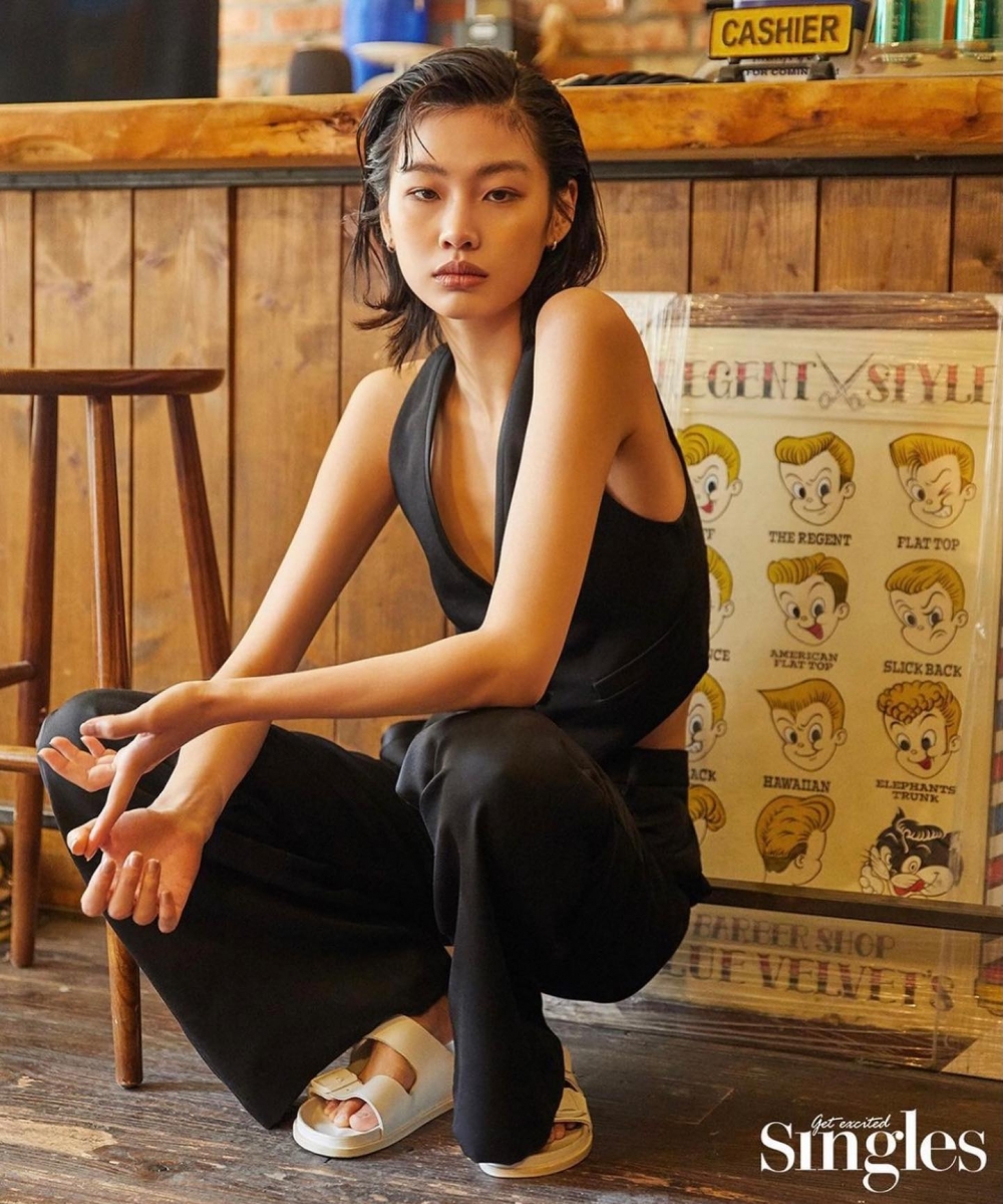 鄭好娟在以演員活動之前其實是超模