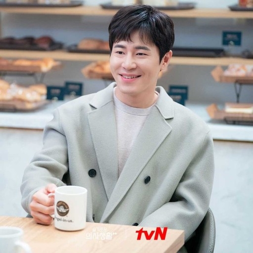 李奎炯一口氣客串了《機智醫生生活2》、《來杯咖啡嗎？》、《現在我們學校》還有《Happiness》，當中甚至出演了《Voice 4》擔任反派