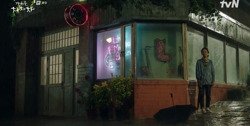 呂華貞和張永國（印喬鎮 飾）是公辰鎮公開的謎團之一，在最新劇情疑似得到了解答