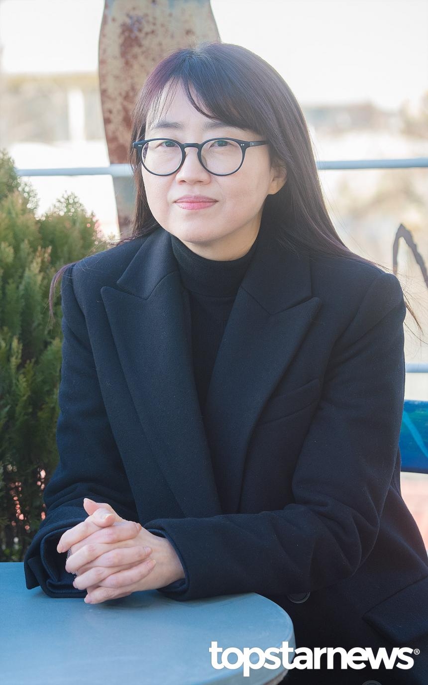 朱智勛在訪談中談到了與金銀姬編劇的緣分,兩人合作了五年之久