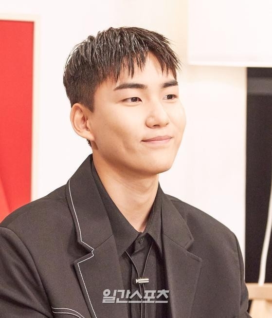 從患有自閉症又不善表達的韓可魯，到自信爆棚的羽球天才尹海康，陳俊翔都能將角色呈現的很有特色