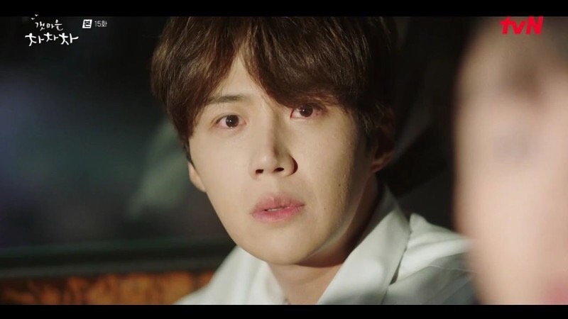 朴正宇看到他的模樣不放心，於是表示自己來開車，不料在路上出車禍害了朴正宇喪命